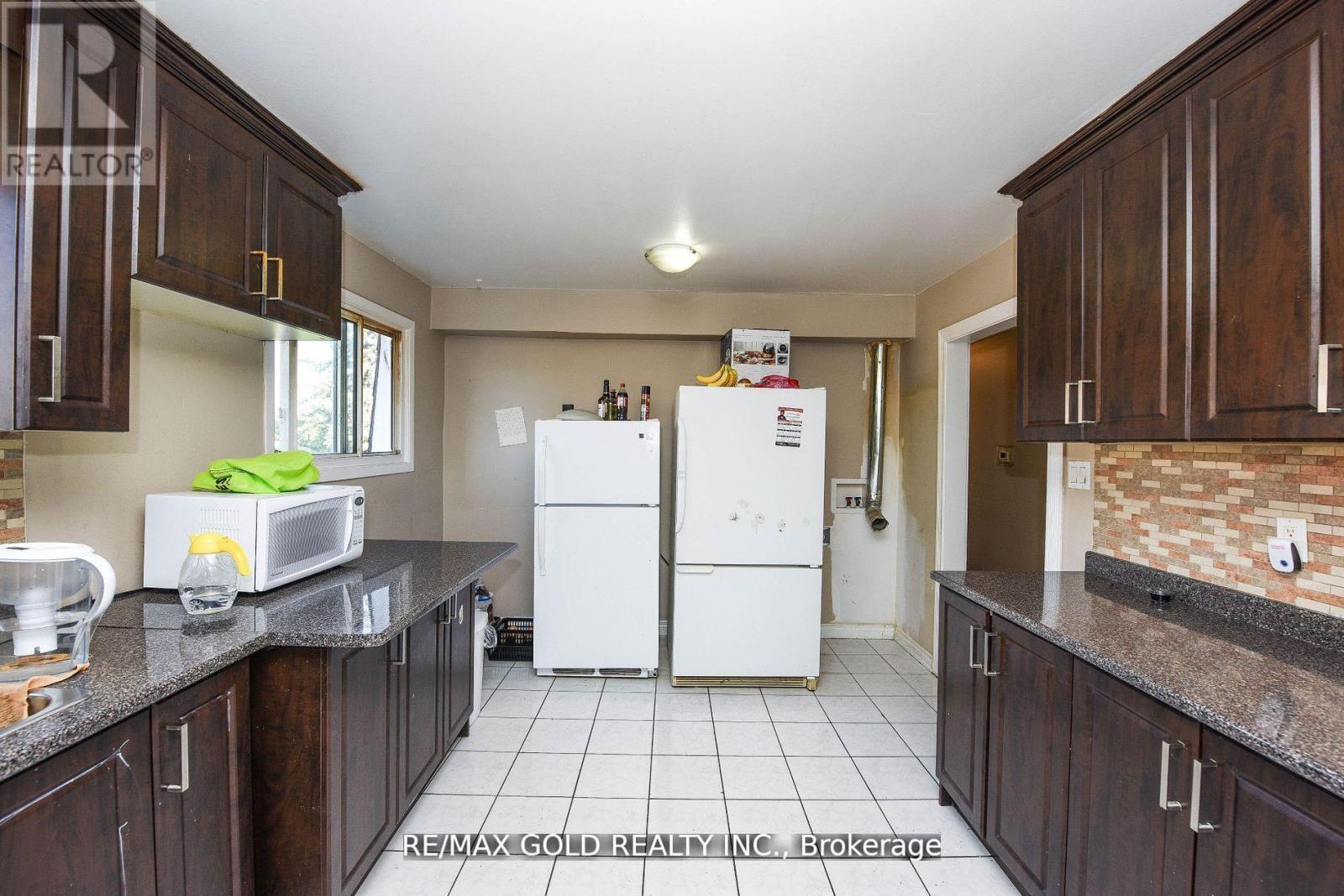 3630 Brandon Gate Drive, Mississauga, Ontario  L4T 3E5 - Photo 14 - W13219182