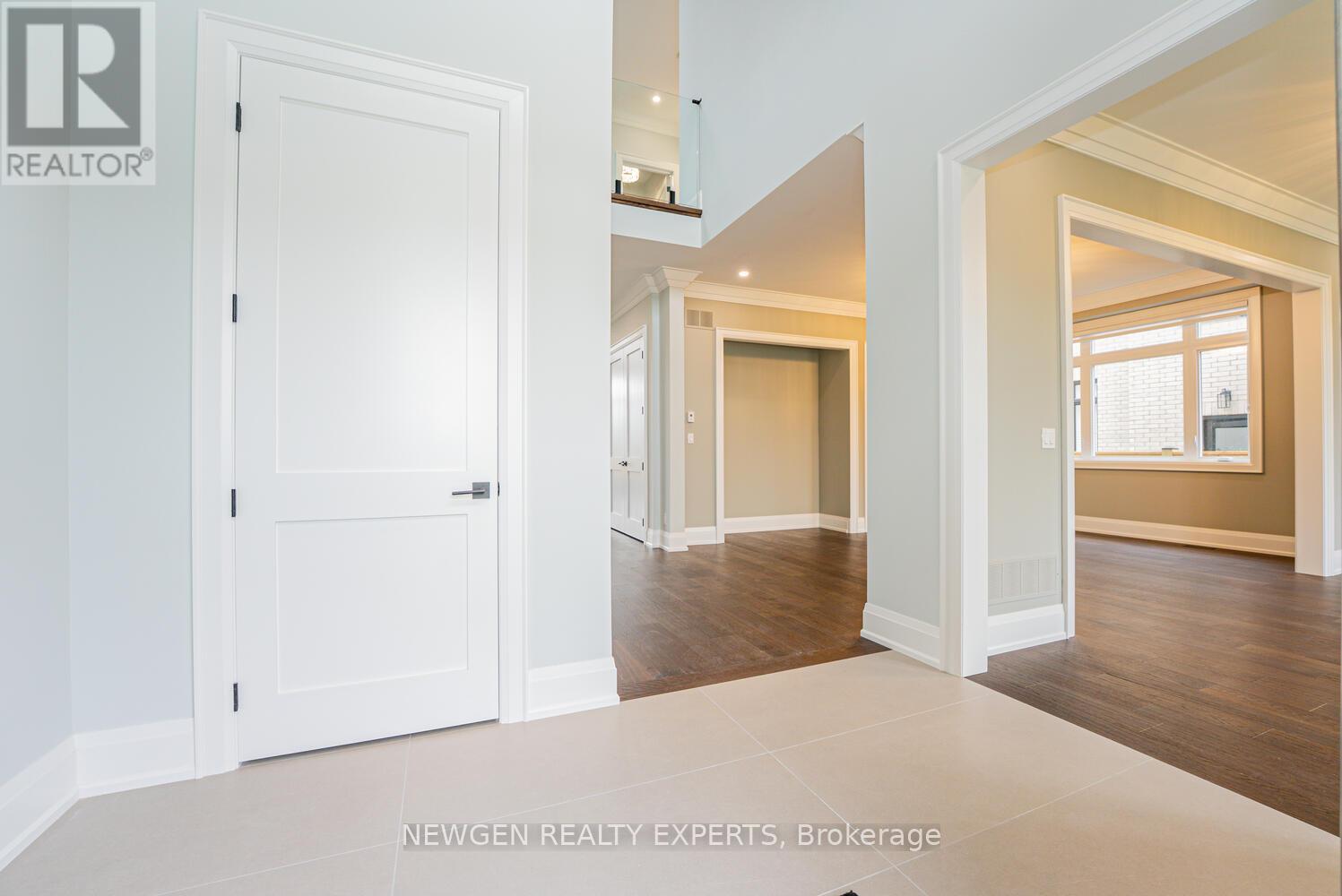 1510 Bridge Road, Oakville, Ontario  L6L 2E3 - Photo 5 - W13219184