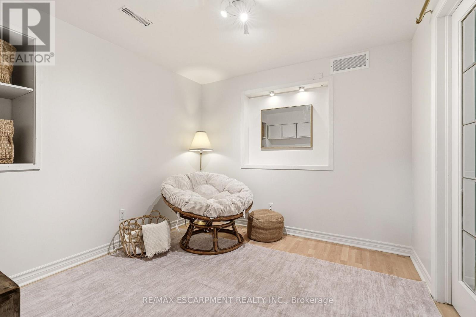 329 Plains Road W, Burlington, Ontario  L7T 1G1 - Photo 26 - W13219214