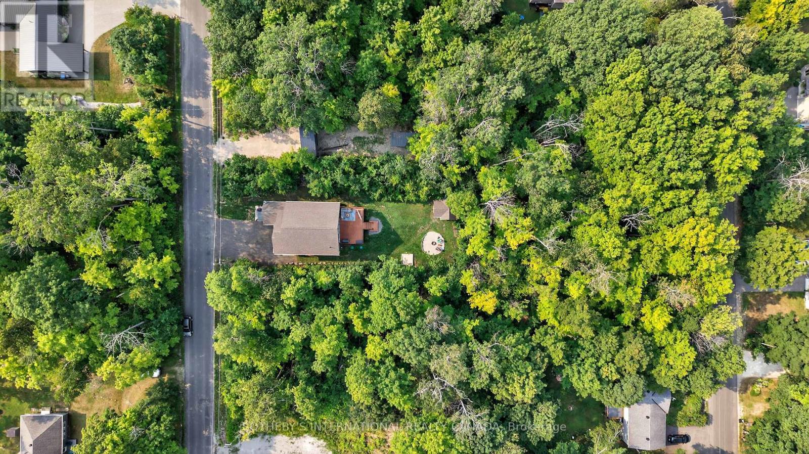 73 WOZNIAK ROAD, Penetanguishene, Ontario