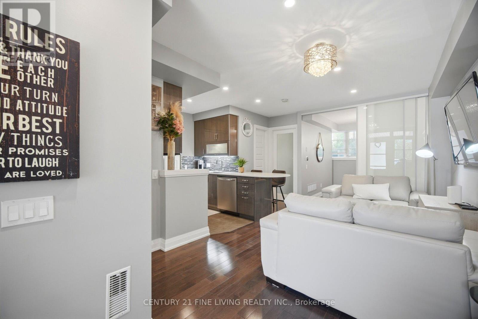 49 - 8167 Kipling Avenue, Vaughan, Ontario  L4L 2A3 - Photo 6 - N13218410