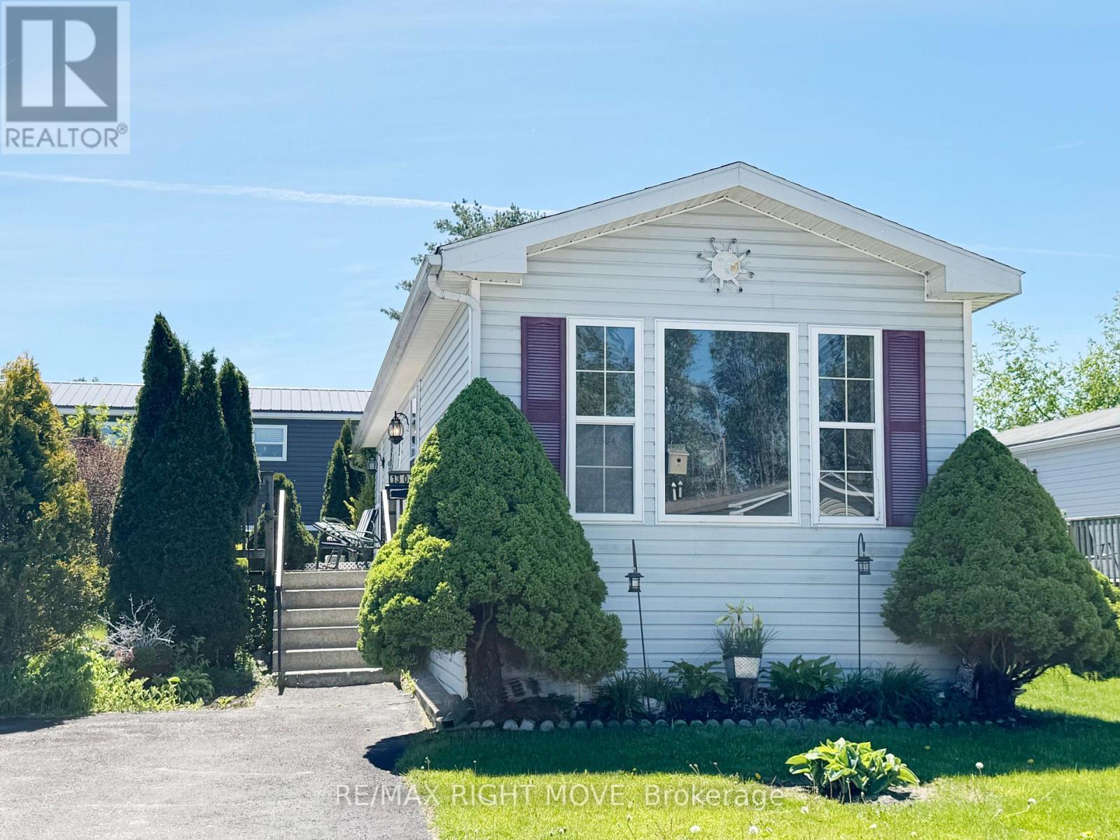 1304 Madison Street, Severn, Ontario  L3V 0V1 - Photo 2 - S13171634