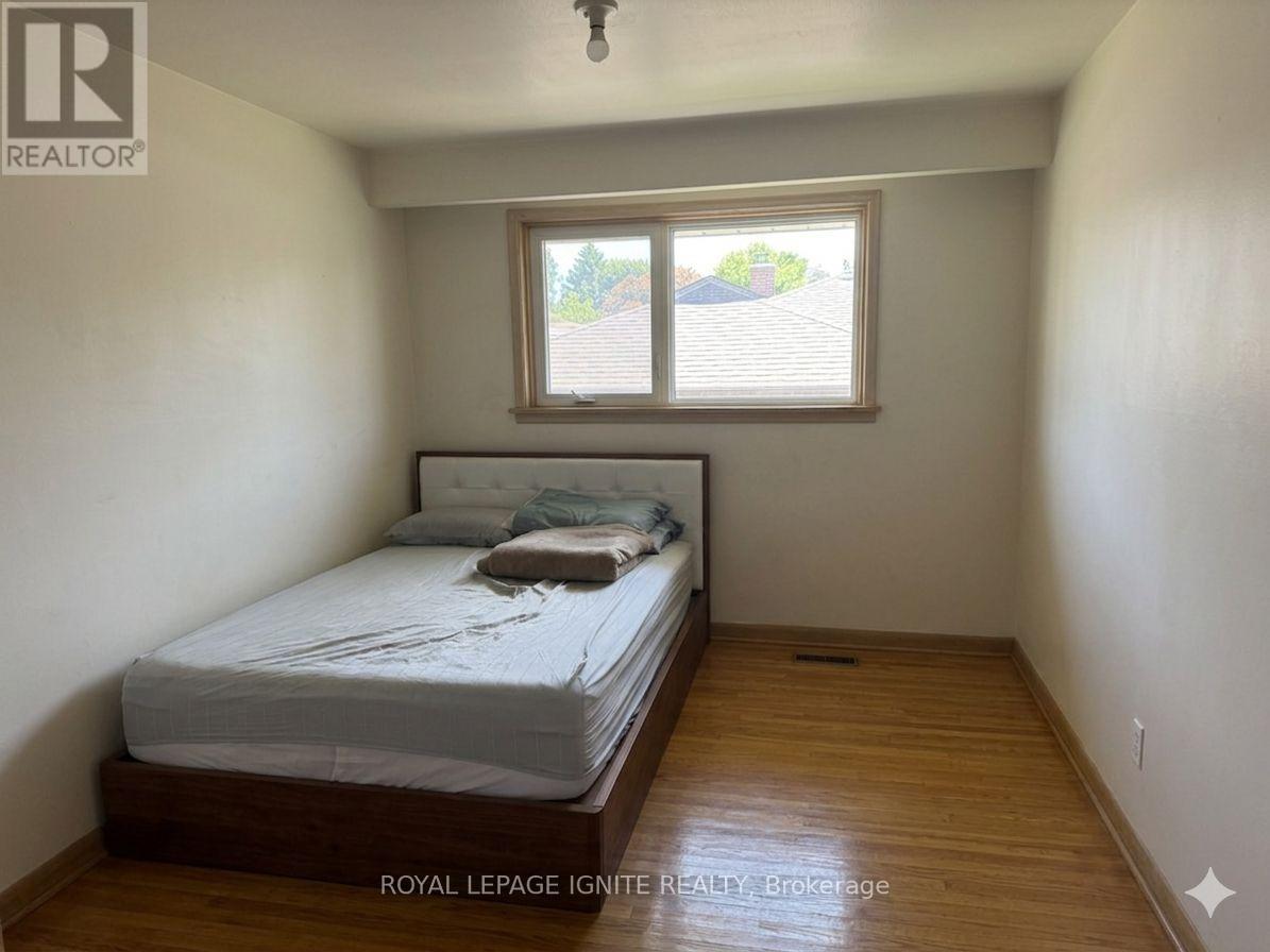 38 Rossander Court, Toronto, Ontario  M1J 2B7 - Photo 12 - E13172648