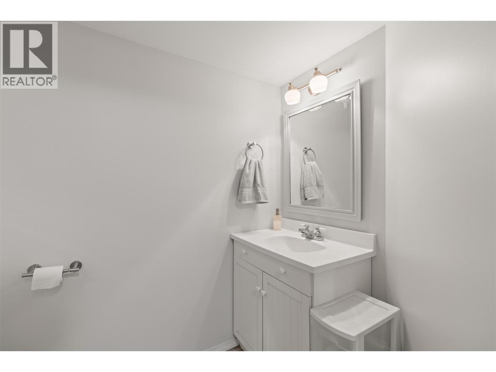4666 Grandview Flats Road N, Spallumcheen, British Columbia  V4Y 0P7 - Photo 39 - 10388799