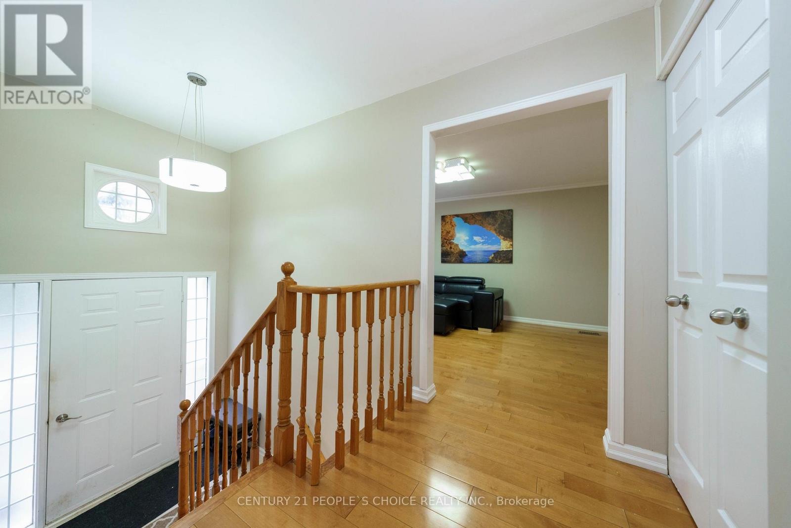 4 Hiscox Court, Whitby, Ontario  L1N 9A6 - Photo 8 - E13219240
