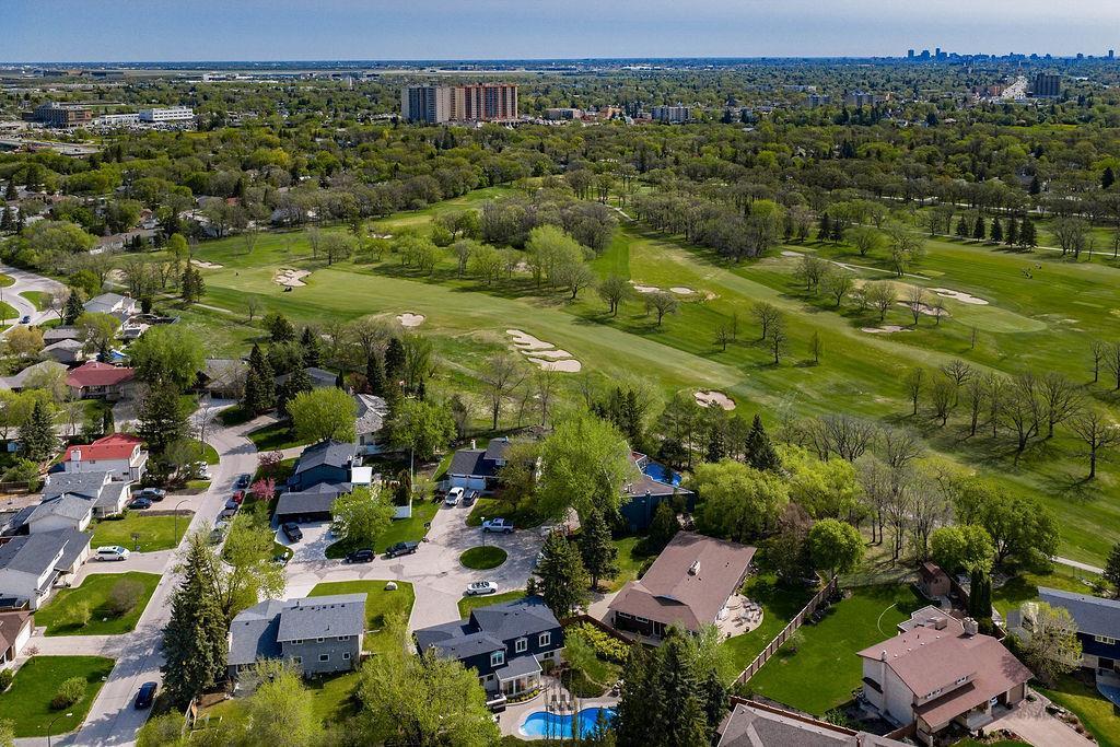 11 Vardon Place, Winnipeg, Manitoba R3K 1X2 - Photo 39 - 202611845