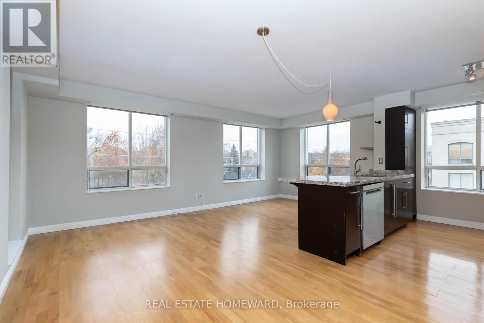 413 - 1765 Queen Street E, Toronto, Ontario  M4L 3Z2 - Photo 2 - E13219270