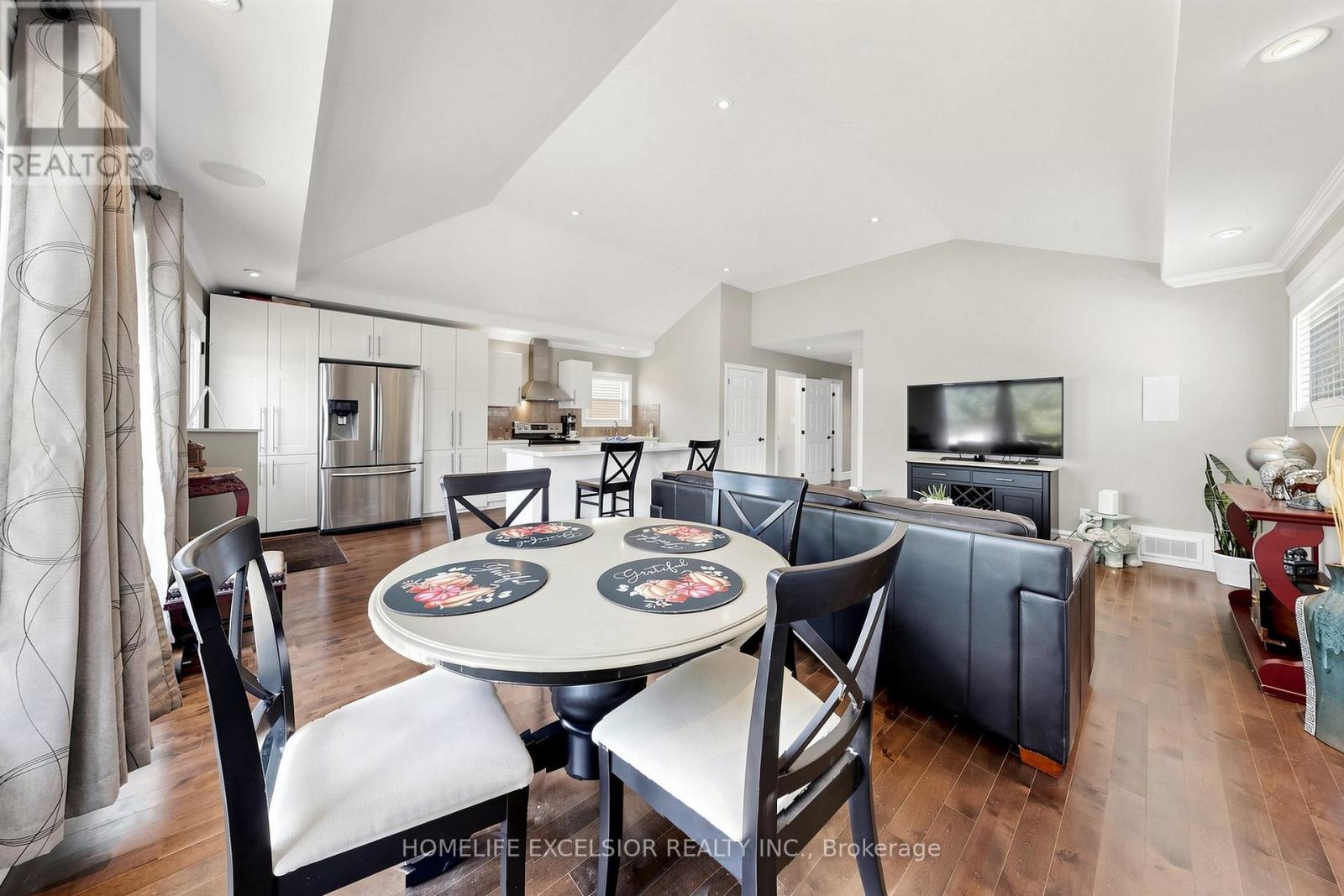 27 Japonica Road, Toronto, Ontario  M1R 4S1 - Photo 12 - E13219274