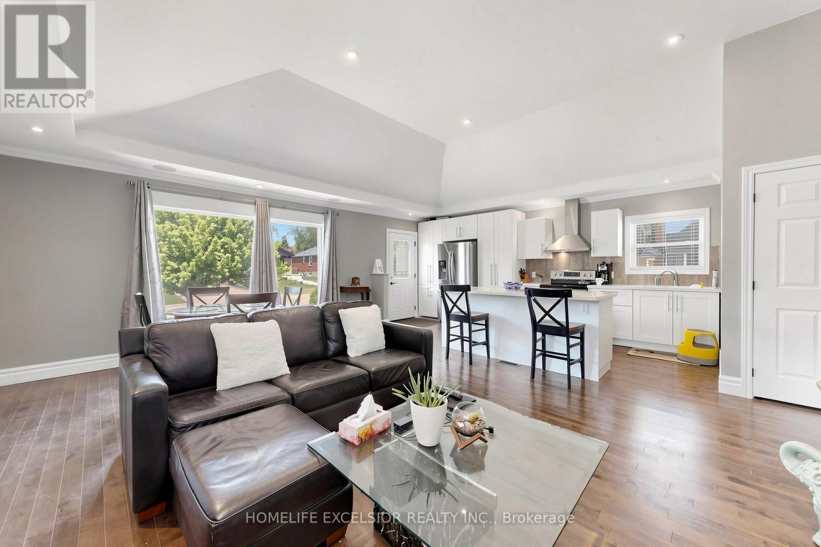 27 Japonica Road, Toronto, Ontario  M1R 4S1 - Photo 9 - E13219274