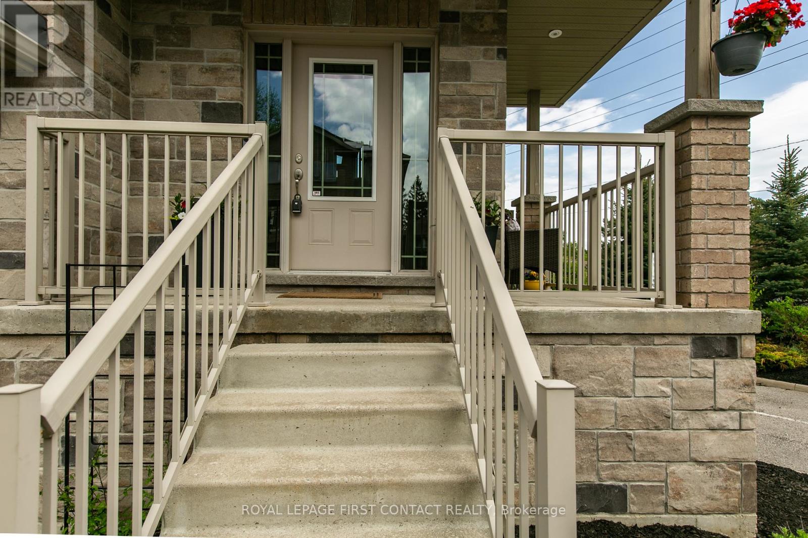 21 - 376 Blake Street, Barrie, Ontario  L4M 1J6 - Photo 4 - S13121448
