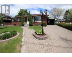 395 CHAMBERLAIN STREET, Pembroke, Ontario