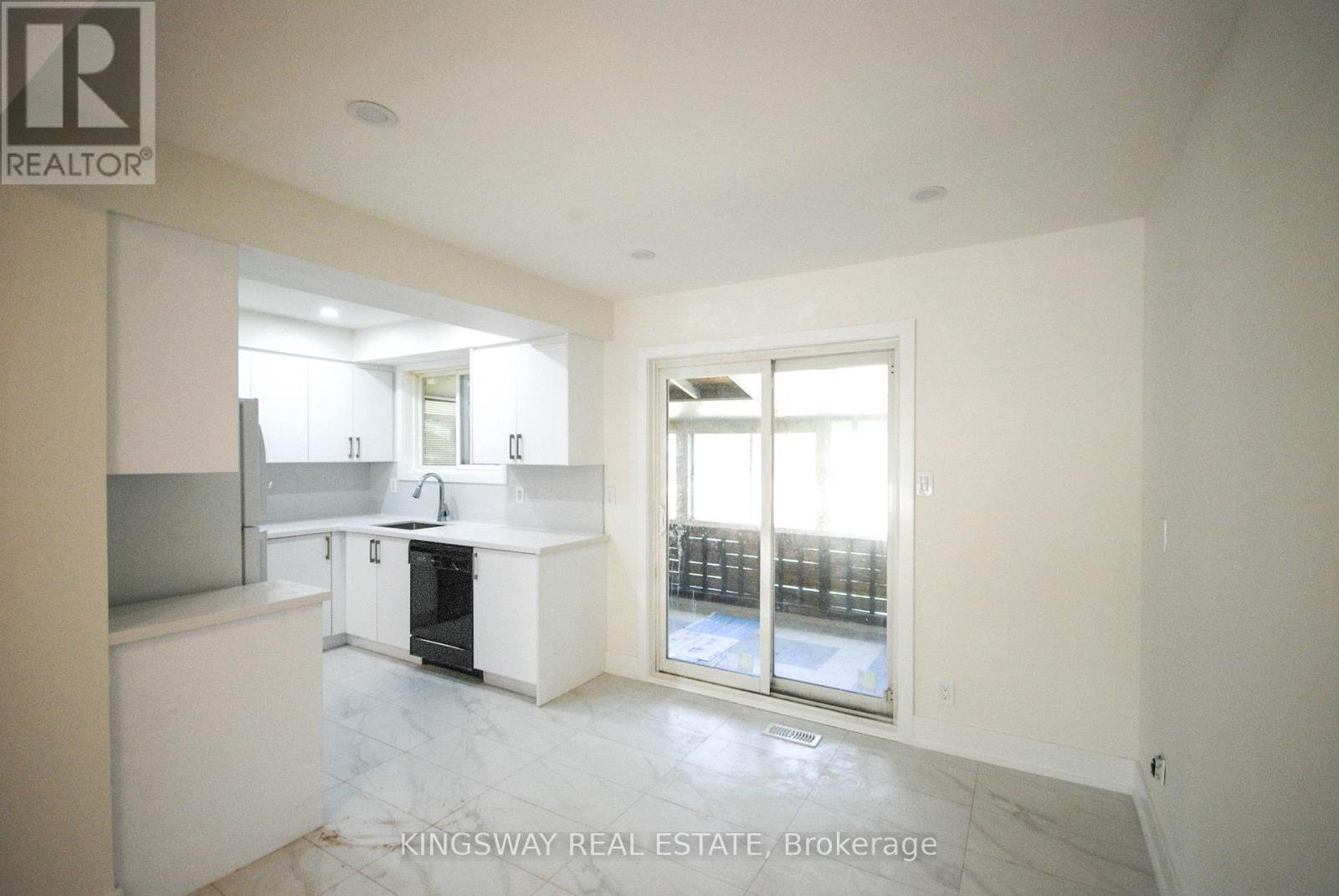 24 Archdekin Drive, Brampton, Ontario  L6V 1Y3 - Photo 9 - W13219250