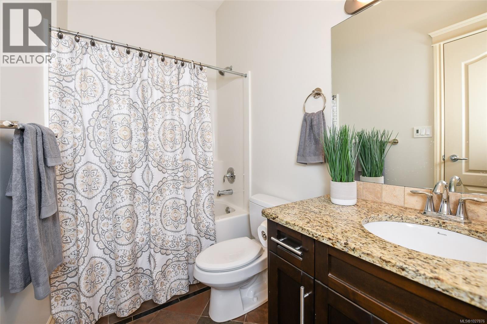 444 3666 Royal Vista Way, Courtenay, British Columbia  V9N 9X8 - Photo 21 - 1027876
