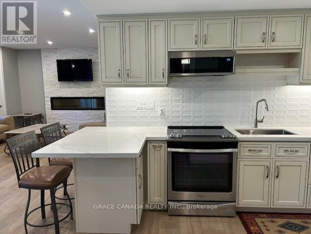 Lower - 3130 Hines Drive, Oakville, Ontario  L6M 0Z7 - Photo 5 - W13152556