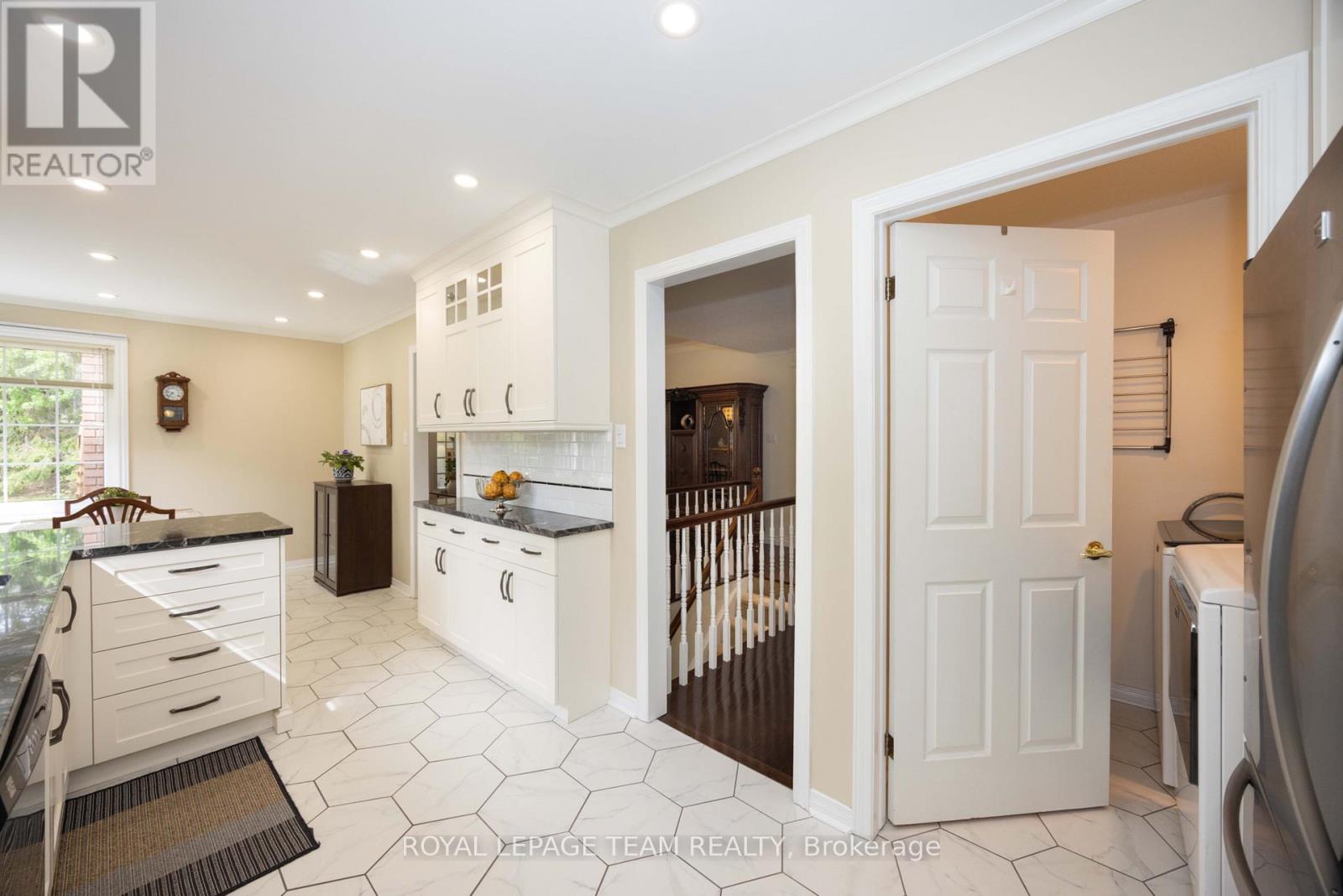 30 - 20 Grand Harbour Court, Ottawa, Ontario  K2S 1H2 - Photo 12 - X13219294