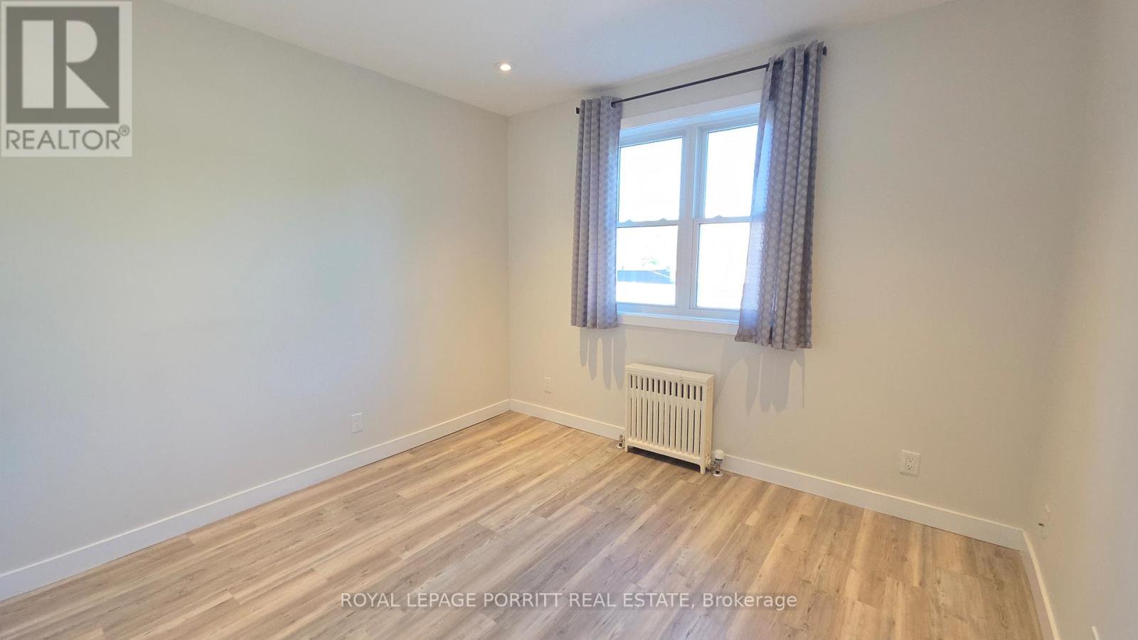 #2 - 3411 Lakeshore Boulevard W, Toronto, Ontario  M8W 1N2 - Photo 7 - W12945600