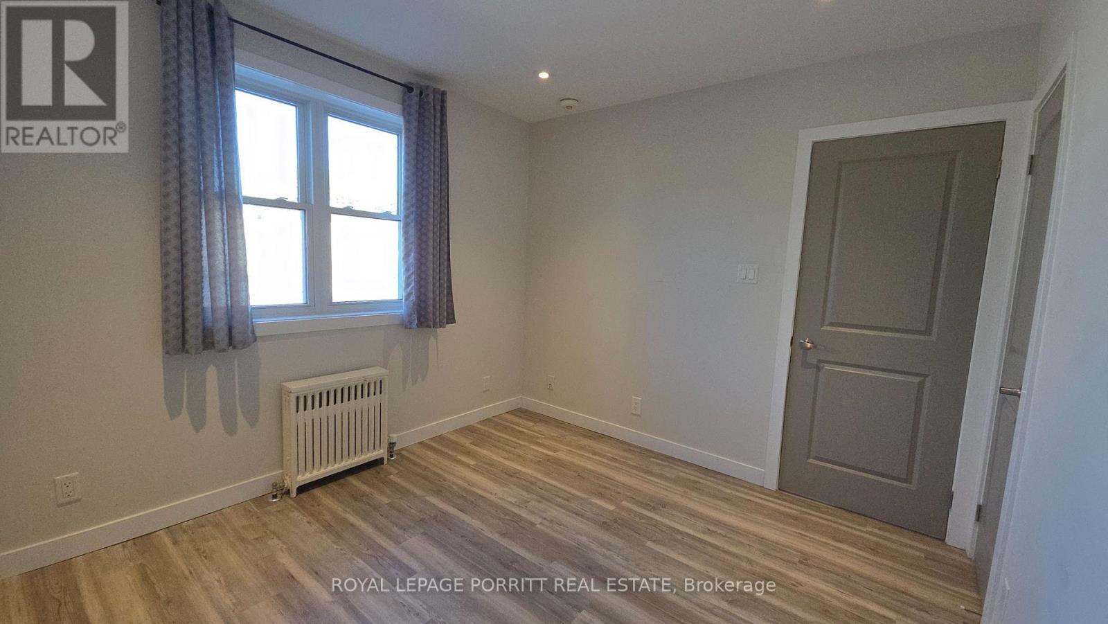 #2 - 3411 Lakeshore Boulevard W, Toronto, Ontario  M8W 1N2 - Photo 11 - W12945600