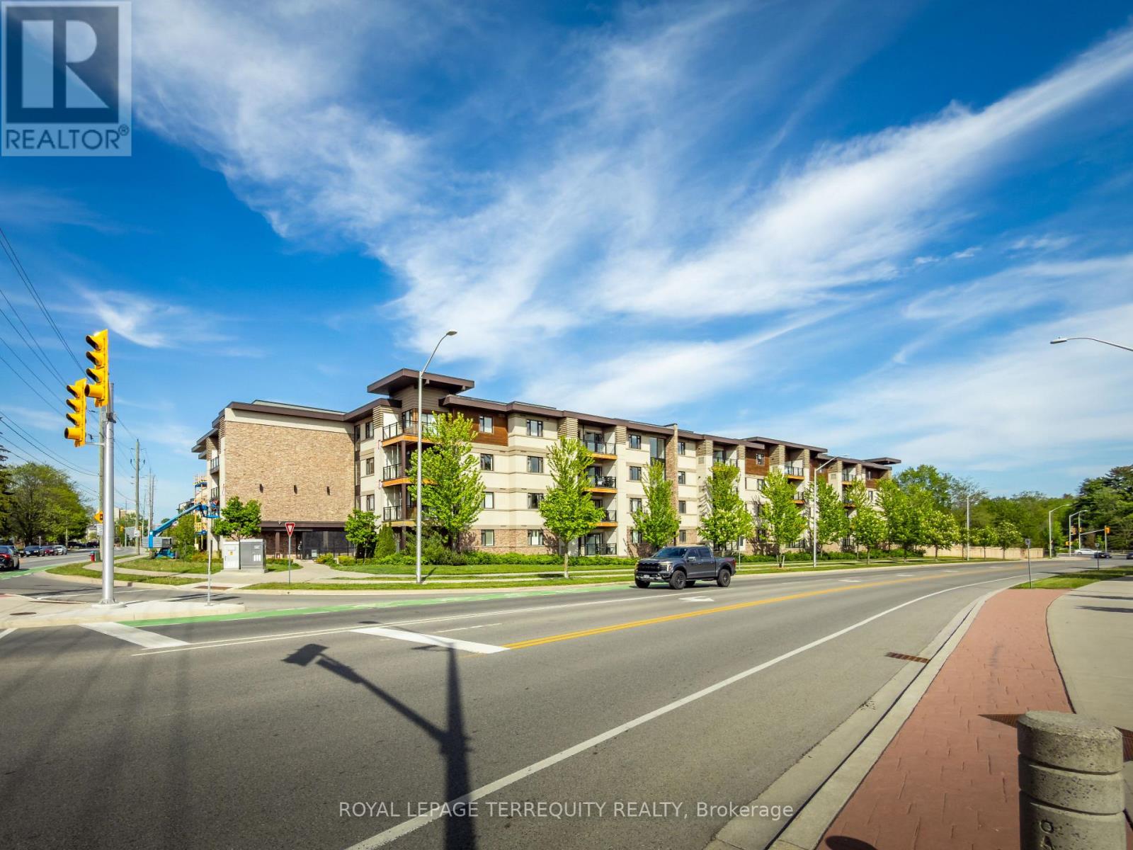 313 - 128 Garden Drive, Oakville, Ontario  L6K 0H7 - Photo 3 - W13219290