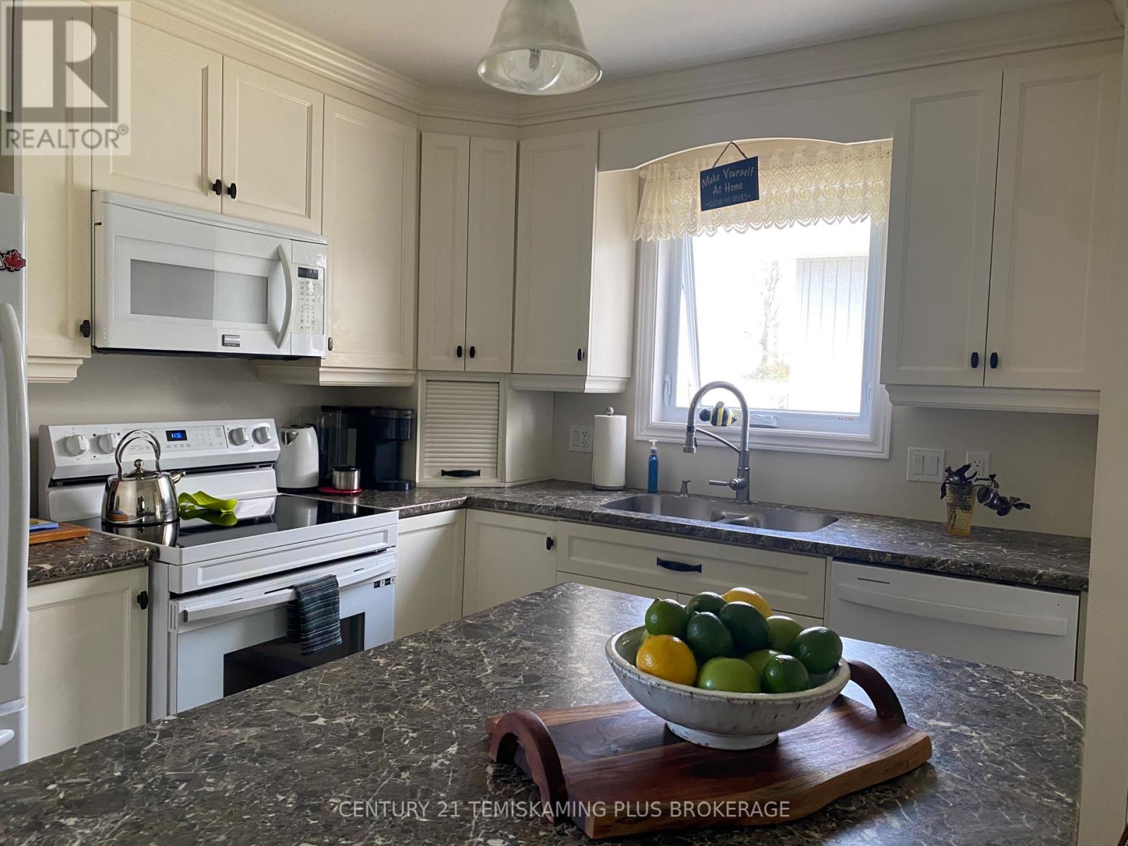 249 Rebecca Street, Temiskaming Shores, Ontario  P0J 1P0 - Photo 7 - T13219310