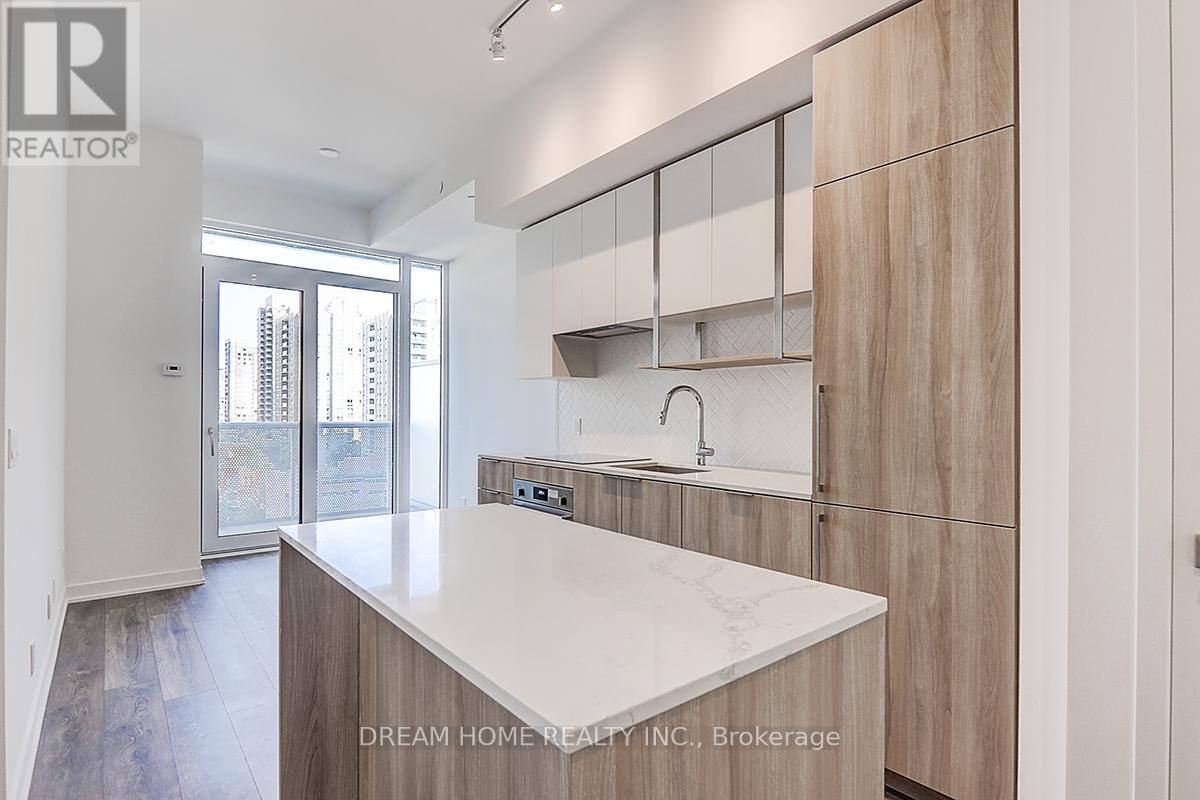 806 - 15 HOLMES AVENUE, Toronto, Ontario
