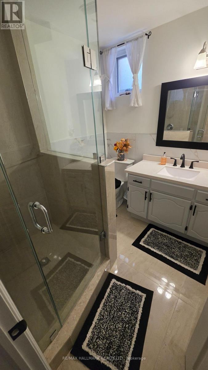 Lower Level - 110 Milton Street, Toronto, Ontario  M8Y 2Y3 - Photo 11 - W13219334