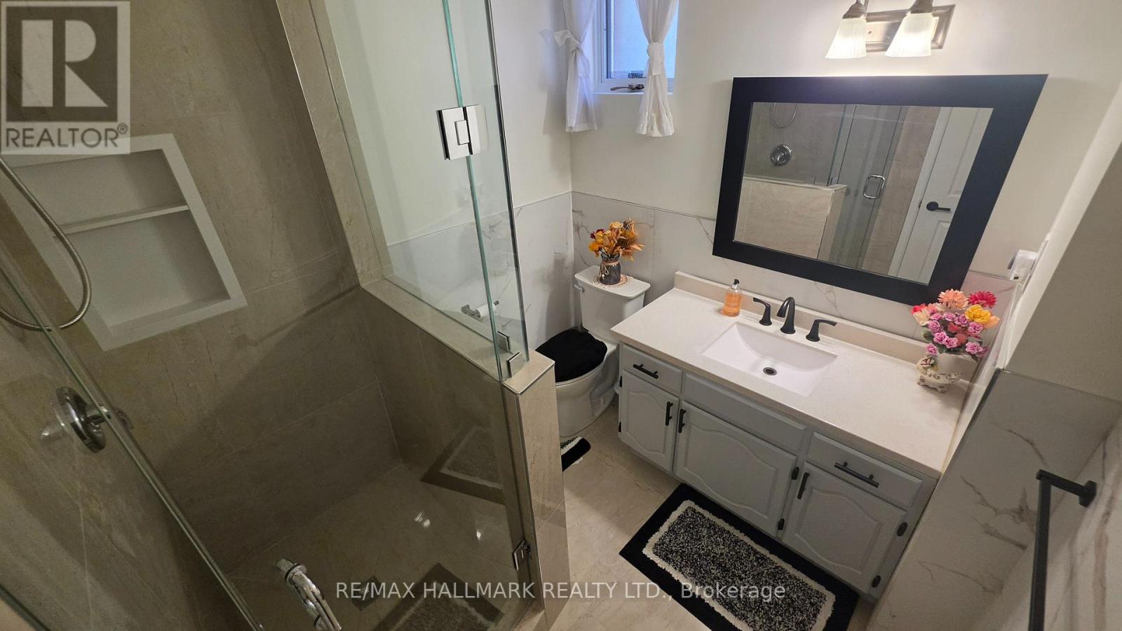 Lower Level - 110 Milton Street, Toronto, Ontario  M8Y 2Y3 - Photo 12 - W13219334