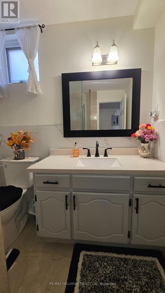 Lower Level - 110 Milton Street, Toronto, Ontario  M8Y 2Y3 - Photo 14 - W13219334
