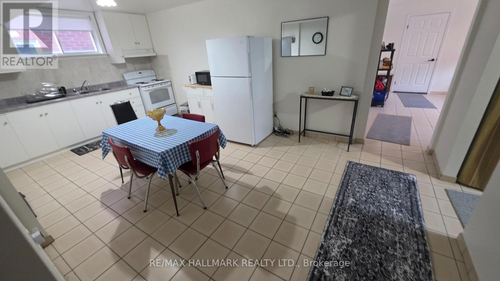 Lower Level - 110 Milton Street, Toronto, Ontario  M8Y 2Y3 - Photo 30 - W13219334