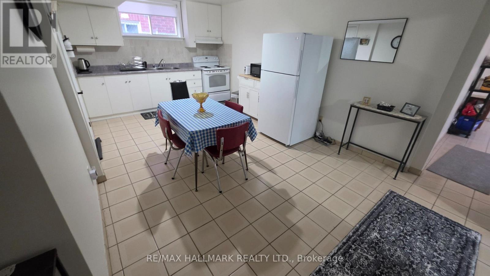 Lower Level - 110 Milton Street, Toronto, Ontario  M8Y 2Y3 - Photo 31 - W13219334