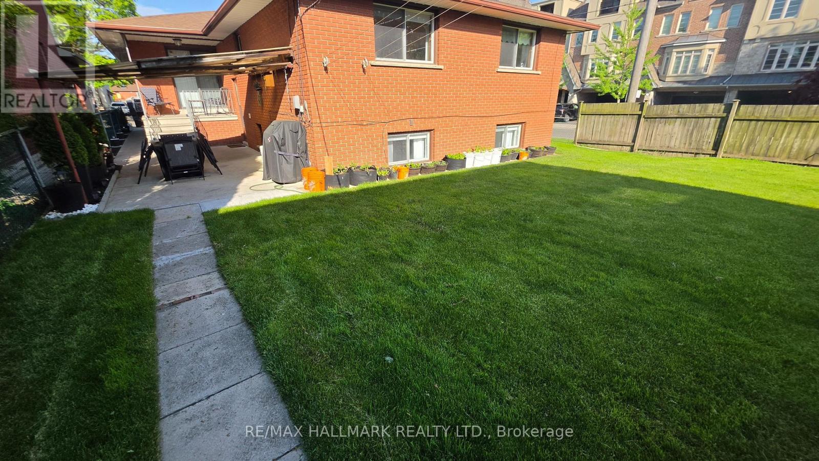 Lower Level - 110 Milton Street, Toronto, Ontario  M8Y 2Y3 - Photo 43 - W13219334