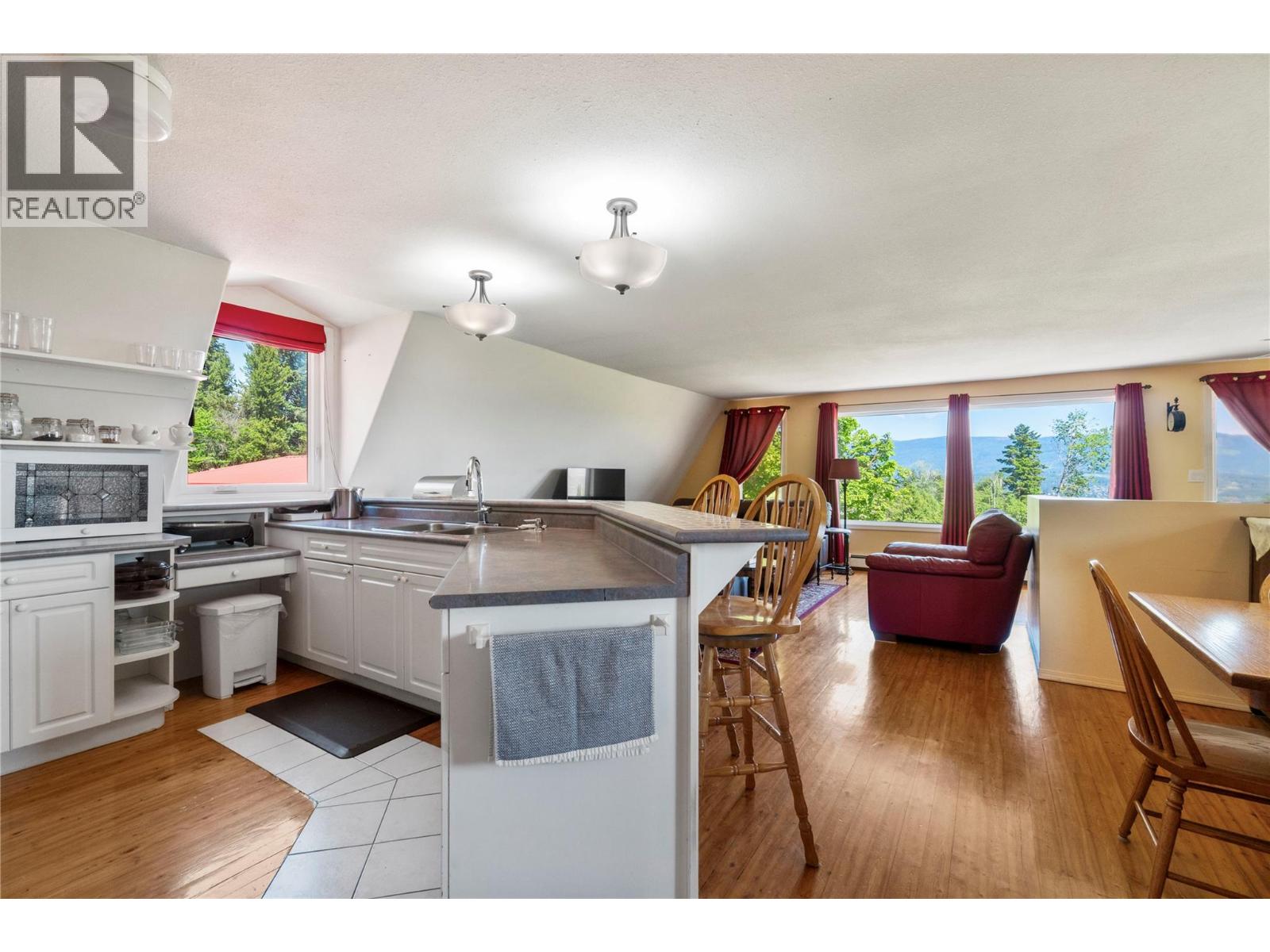 5641 50 Street NW, Salmon Arm, British Columbia  V1E 3A6 - Photo 29 - 10388430