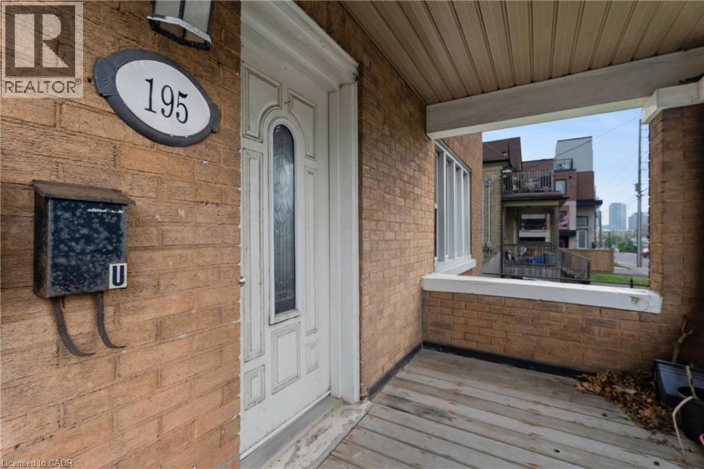 195 Victoria Street N, Kitchener, Ontario  N2H 5C5 - Photo 2 - 40835037