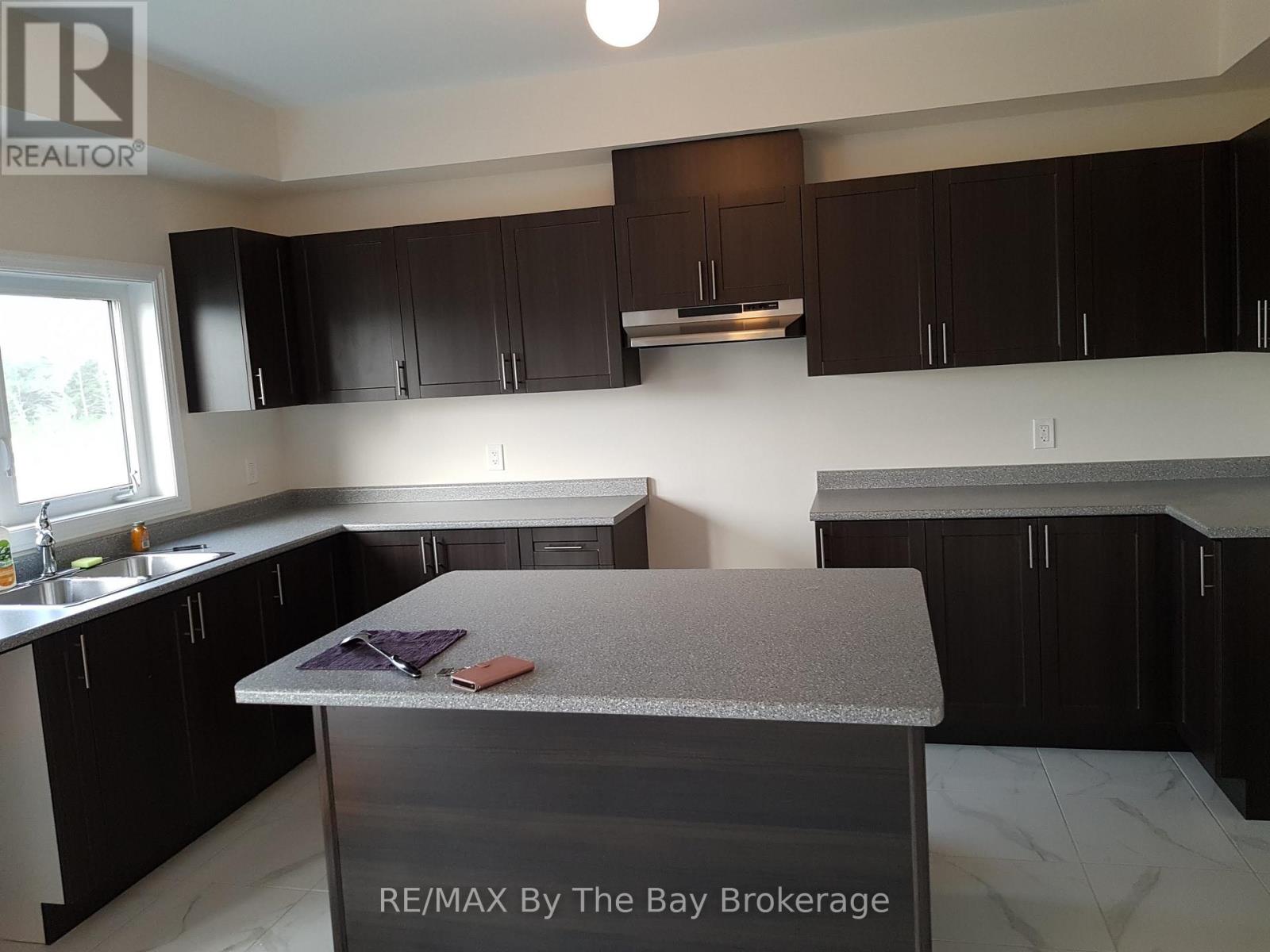 162 Allegra Drive, Wasaga Beach, Ontario  L9Z 1P2 - Photo 3 - S13219348