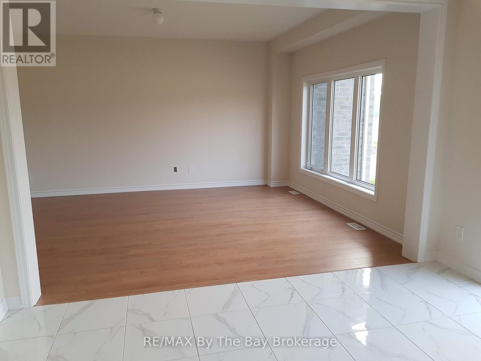 162 Allegra Drive, Wasaga Beach, Ontario  L9Z 1P2 - Photo 5 - S13219348