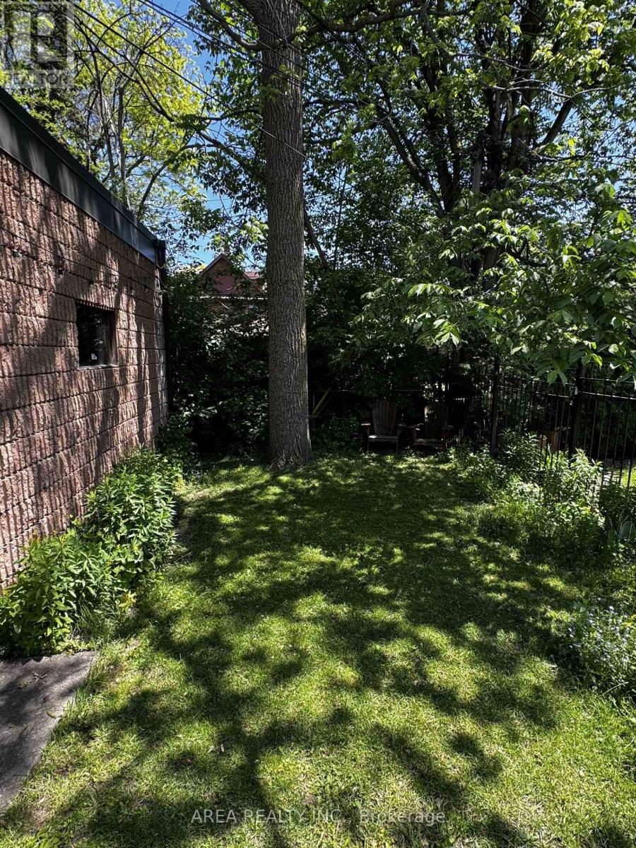 81 Humewood Drive, Toronto, Ontario  M6C 2W3 - Photo 21 - C13219352