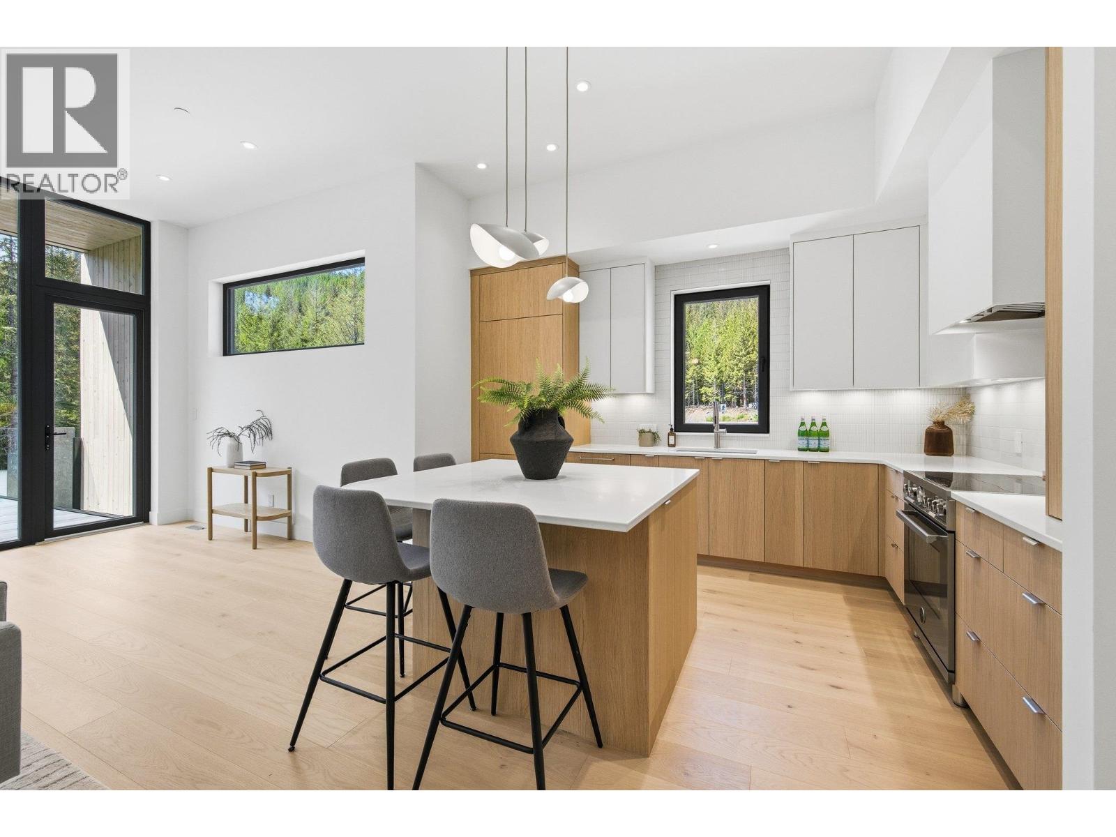 1804 Mount Fee Road, Whistler, British Columbia  V8E 1P4 - Photo 4 - R3130025