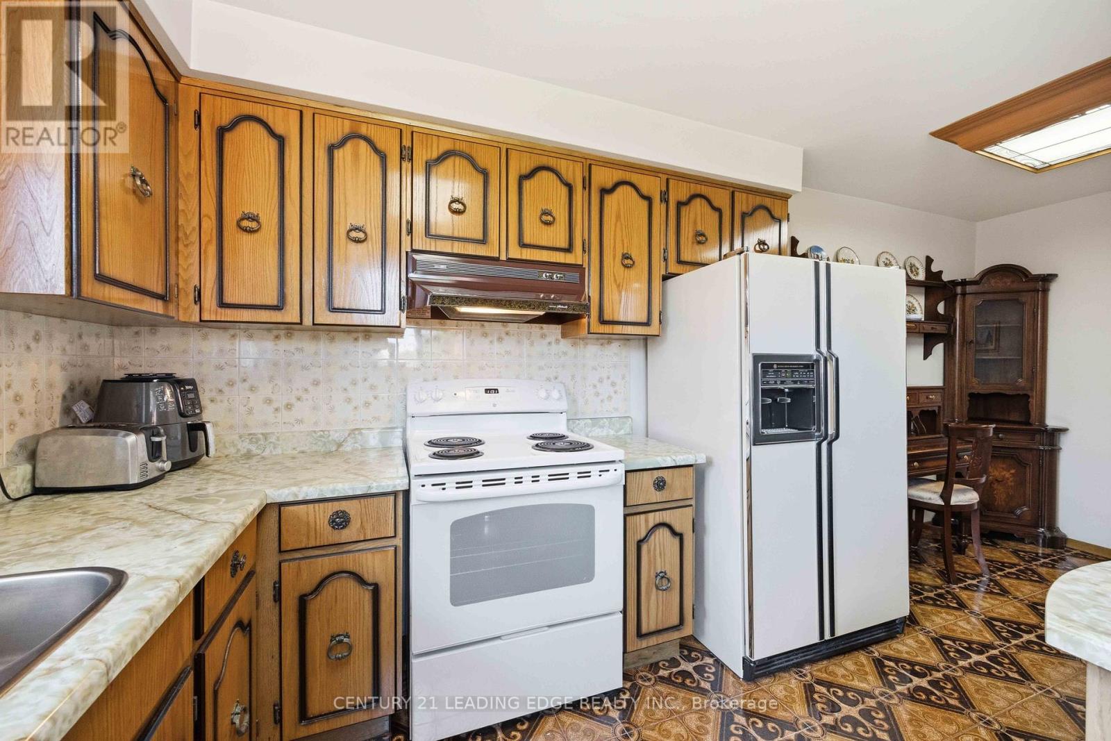 554 Woodbridge Avenue, Vaughan, Ontario  L4L 2T5 - Photo 16 - N13219350