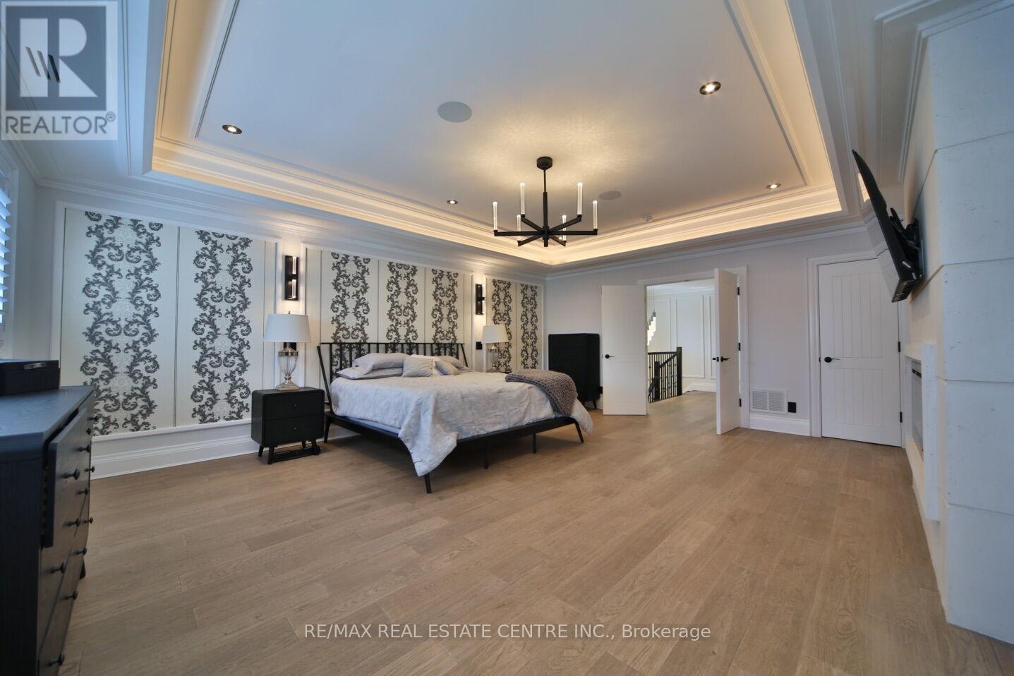 1098 Meredith Avenue, Mississauga, Ontario  L5E 2E1 - Photo 24 - W13219358