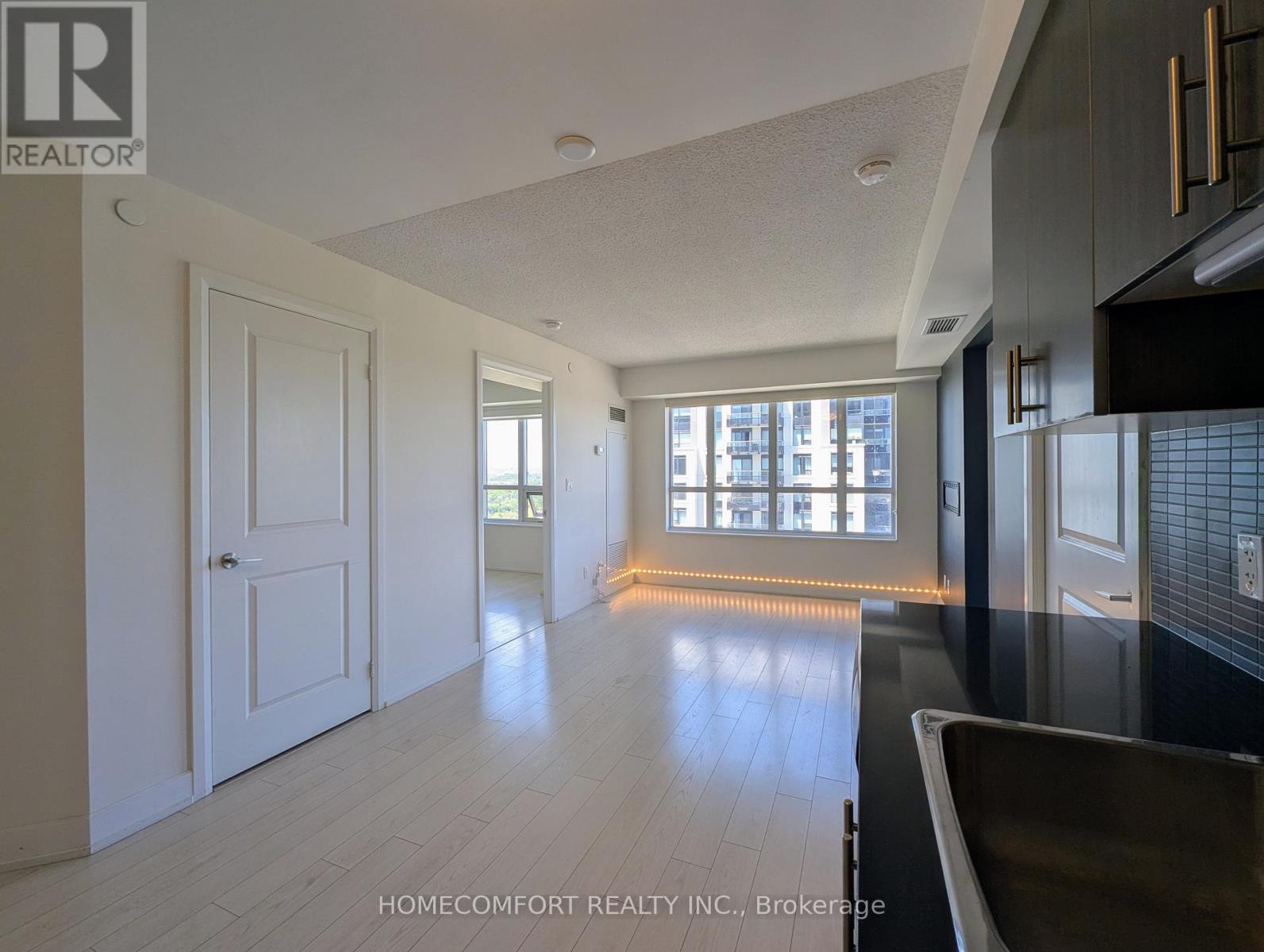 2424 - 2 Eva Road, Toronto, Ontario  M9C 0A9 - Photo 4 - W13219364