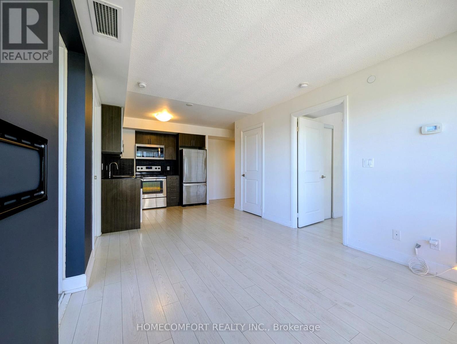 2424 - 2 Eva Road, Toronto, Ontario  M9C 0A9 - Photo 9 - W13219364