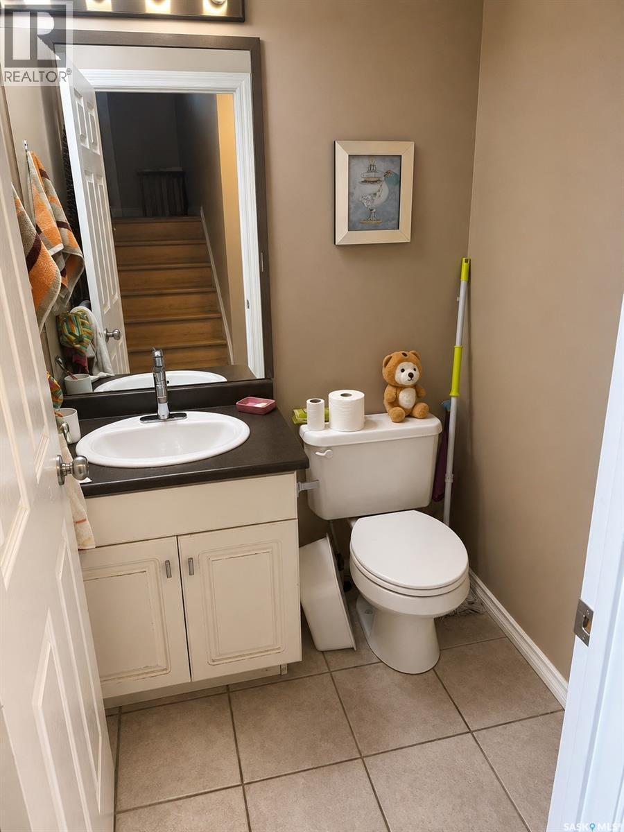 23 103 Banyan Crescent, Saskatoon, Saskatchewan  S7V 1G2 - Photo 5 - SK036973