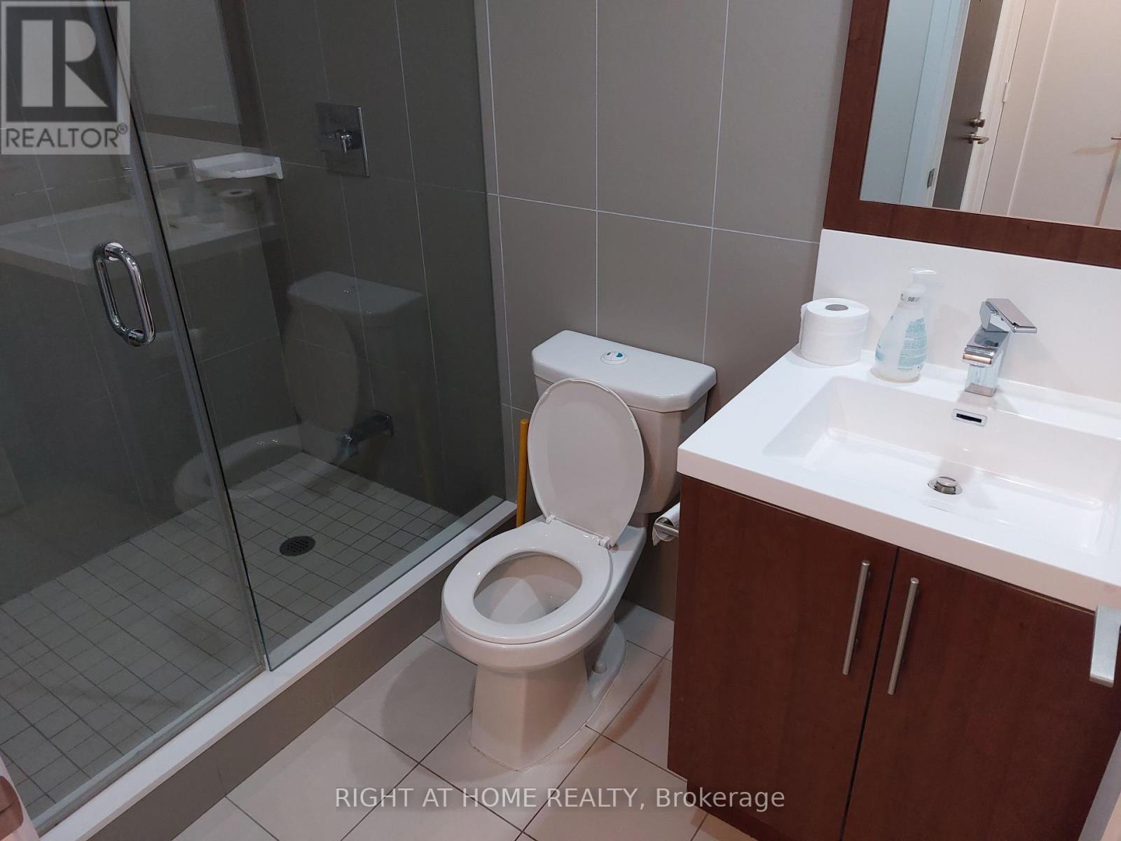 2421 - 5 Sheppard Avenue E, Toronto, Ontario  M2N 0G4 - Photo 11 - C13219378