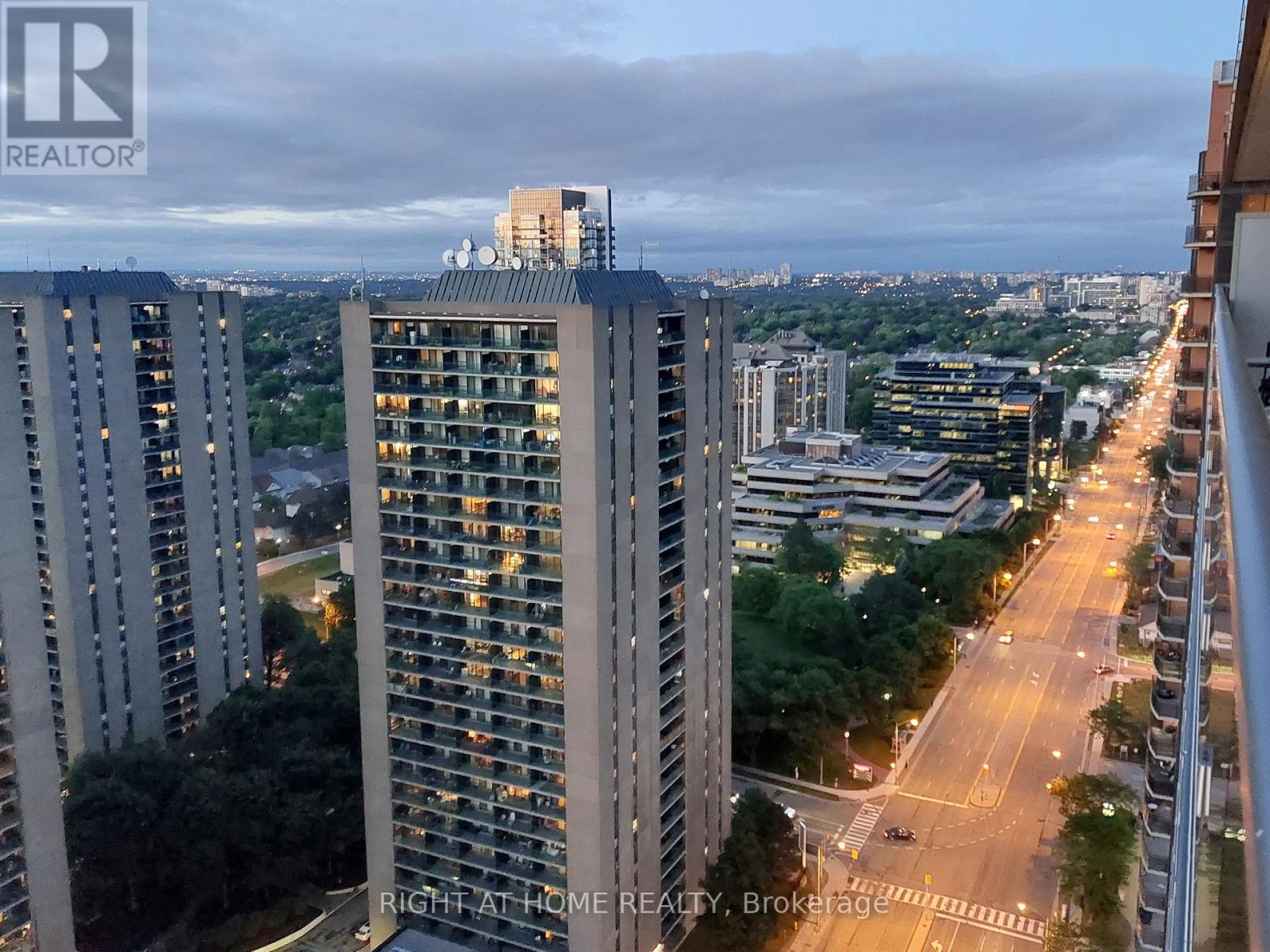 2421 - 5 Sheppard Avenue E, Toronto, Ontario  M2N 0G4 - Photo 3 - C13219378