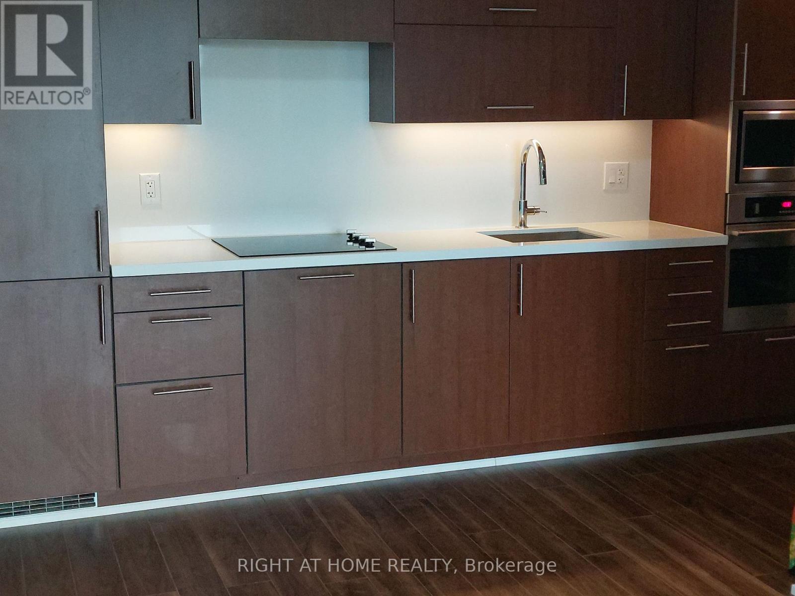 2421 - 5 Sheppard Avenue E, Toronto, Ontario  M2N 0G4 - Photo 4 - C13219378