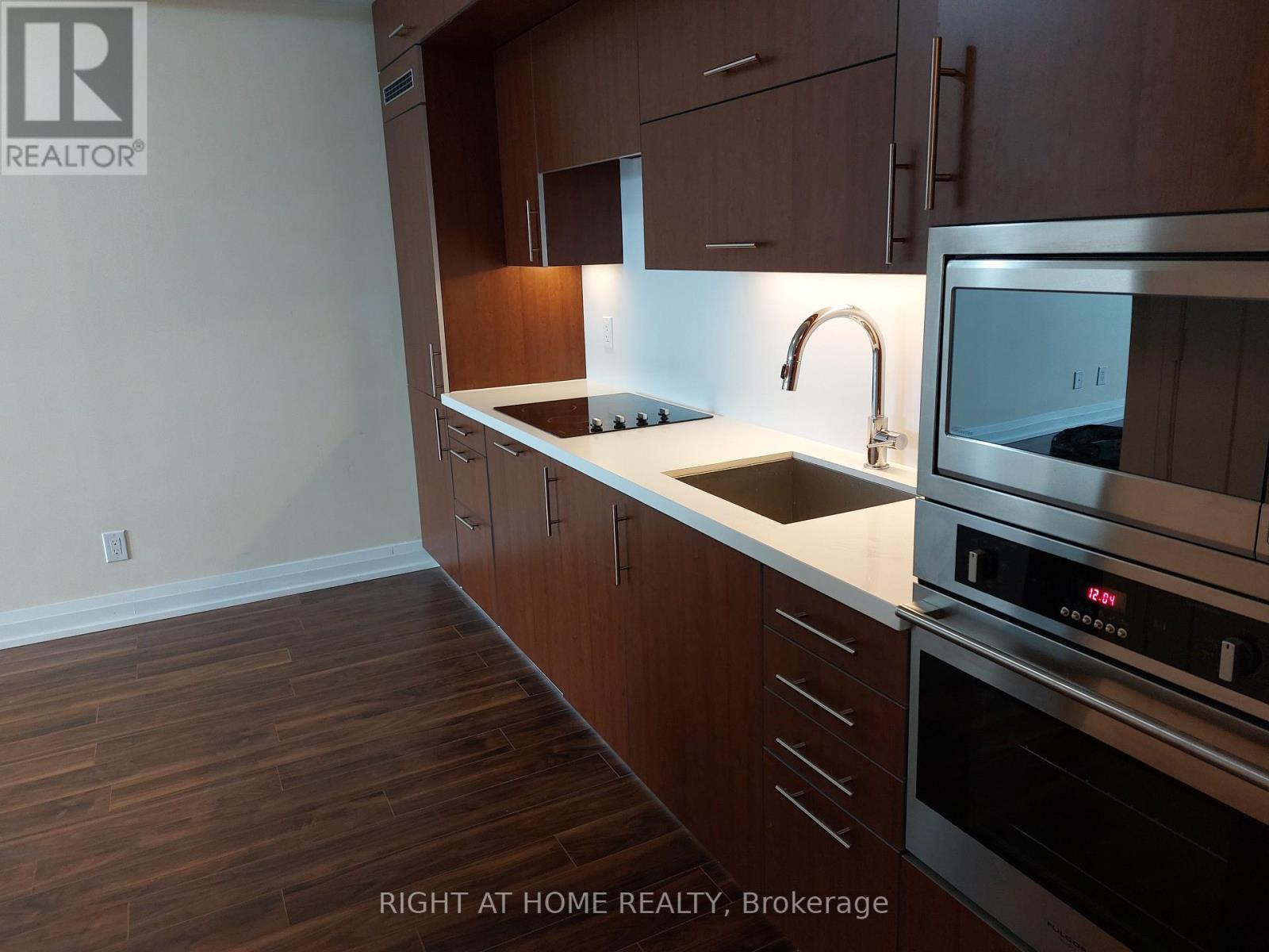 2421 - 5 Sheppard Avenue E, Toronto, Ontario  M2N 0G4 - Photo 8 - C13219378