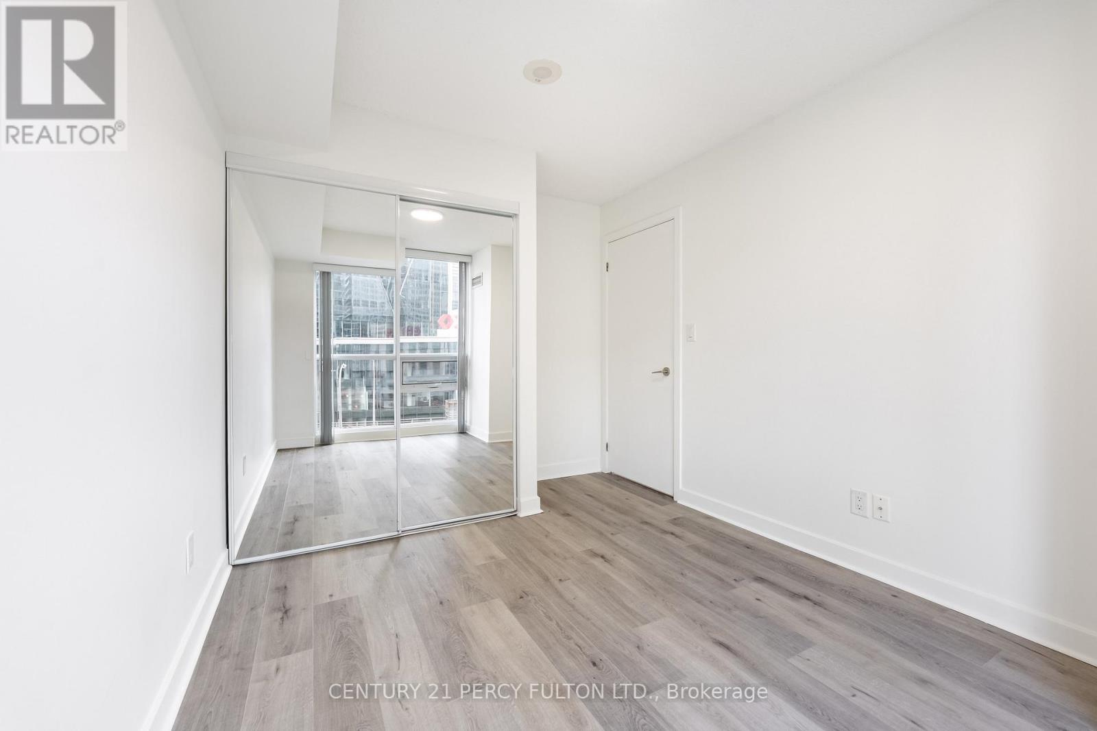 703 - 18 Harbour Street, Toronto, Ontario  M5J 2Z6 - Photo 13 - C13219382