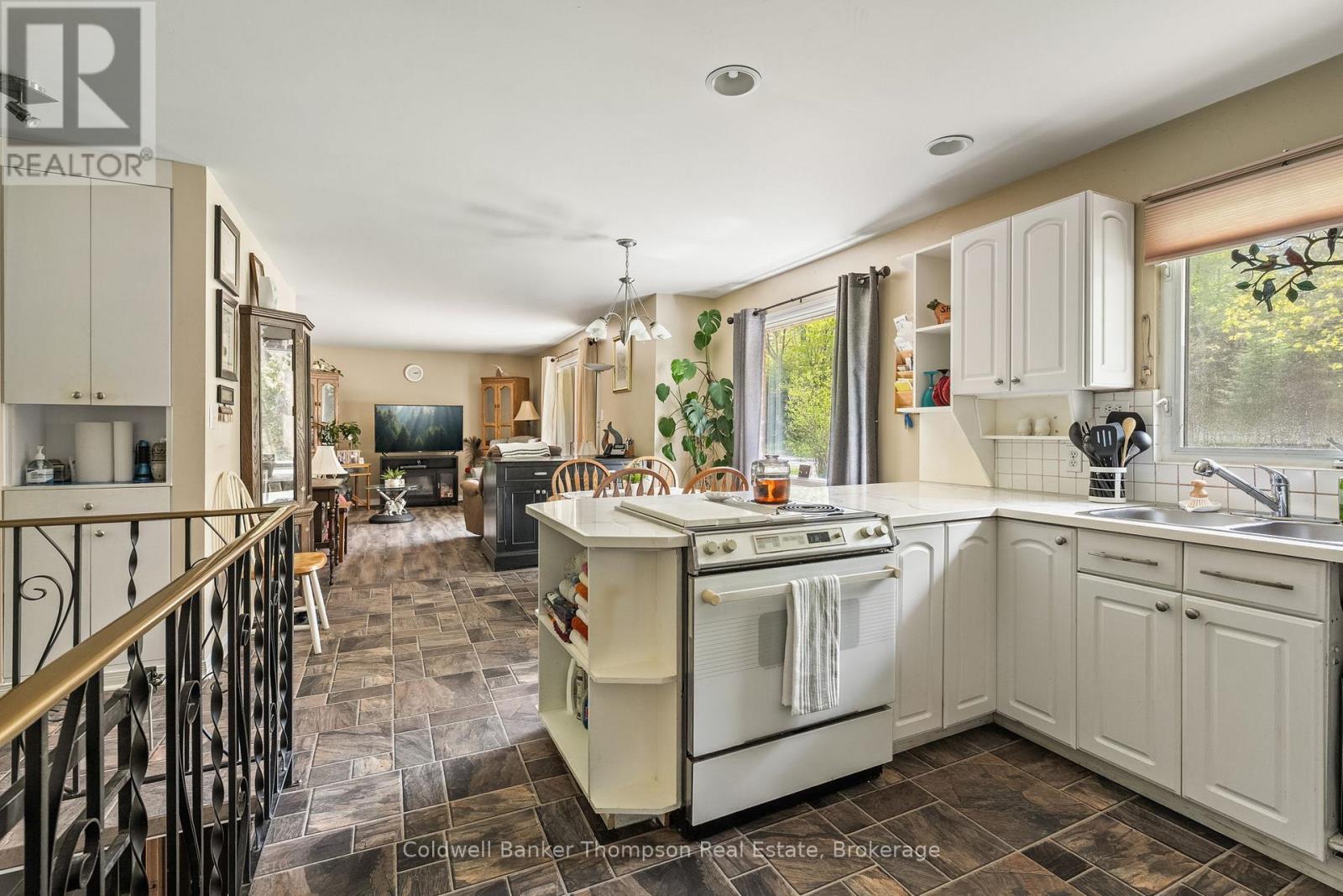 329 Albert Street N, Strong, Ontario P0A 1Z0 - Photo 6 - X13219404