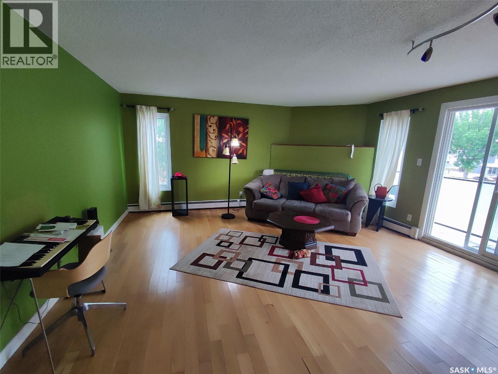 304 423 4th Avenue N, Saskatoon, Saskatchewan  S7K 2M4 - Photo 2 - SK037690