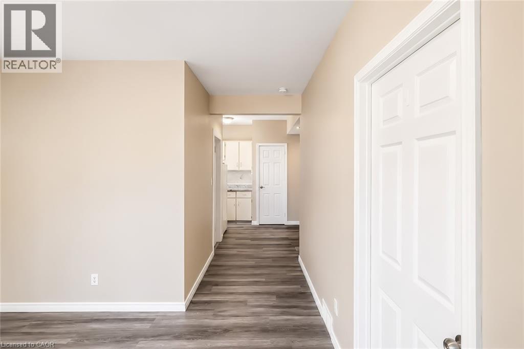 93 Lancaster Street W, Kitchener, Ontario  N2H 4T3 - Photo 14 - 40832453