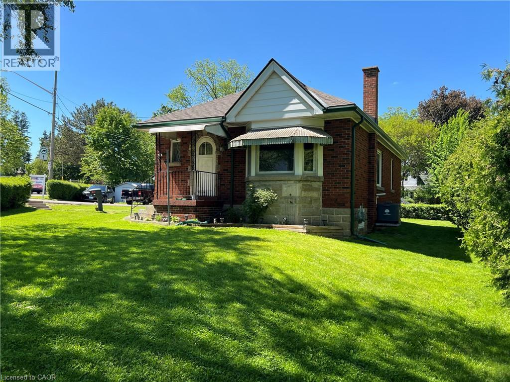 90 Osler Drive, Dundas, Ontario  L9H 4B5 - Photo 2 - 40811768